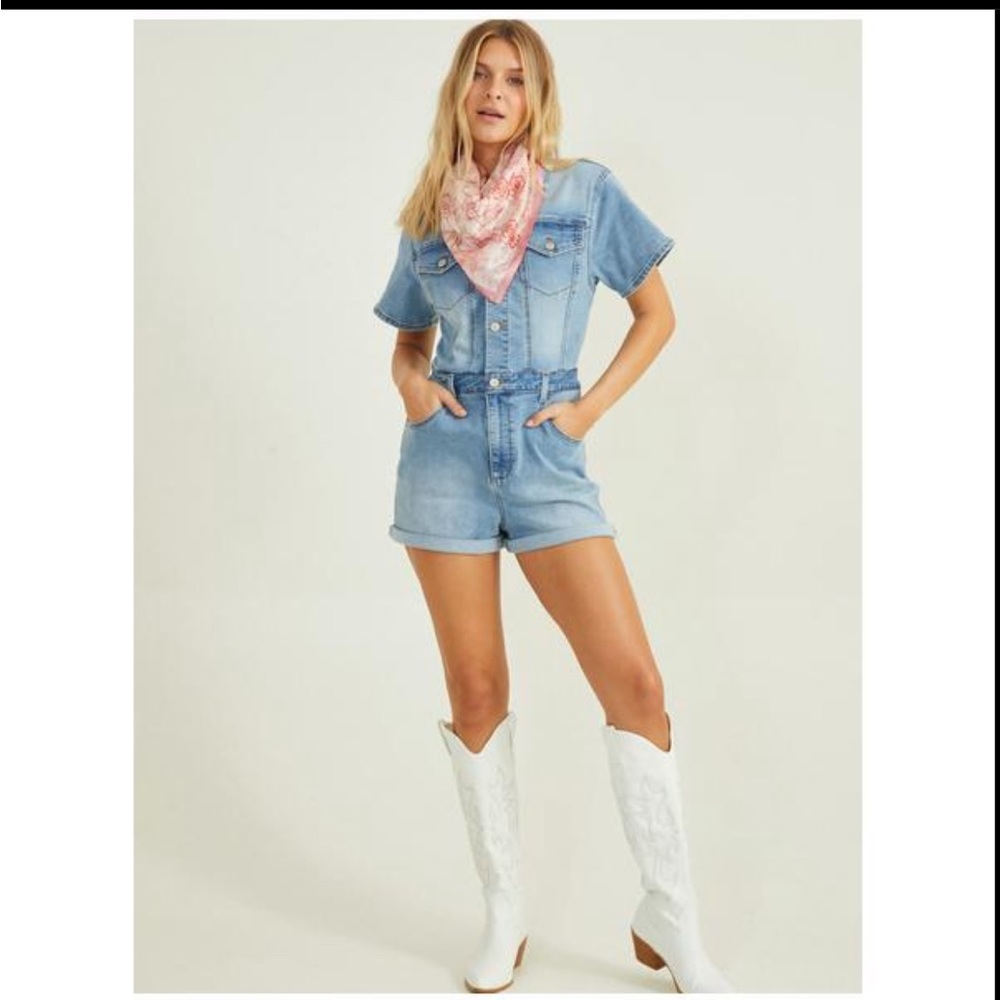 Altar’d state Amber denim romper size M